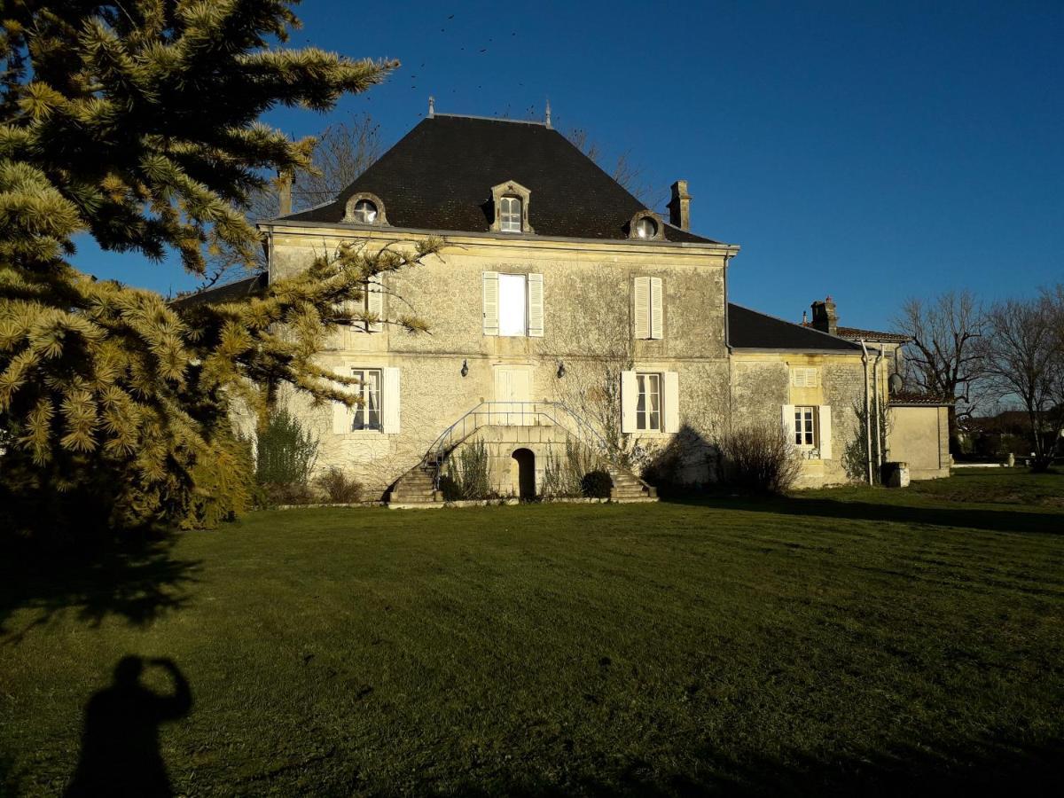 Chateau De Varaize Екстериор снимка